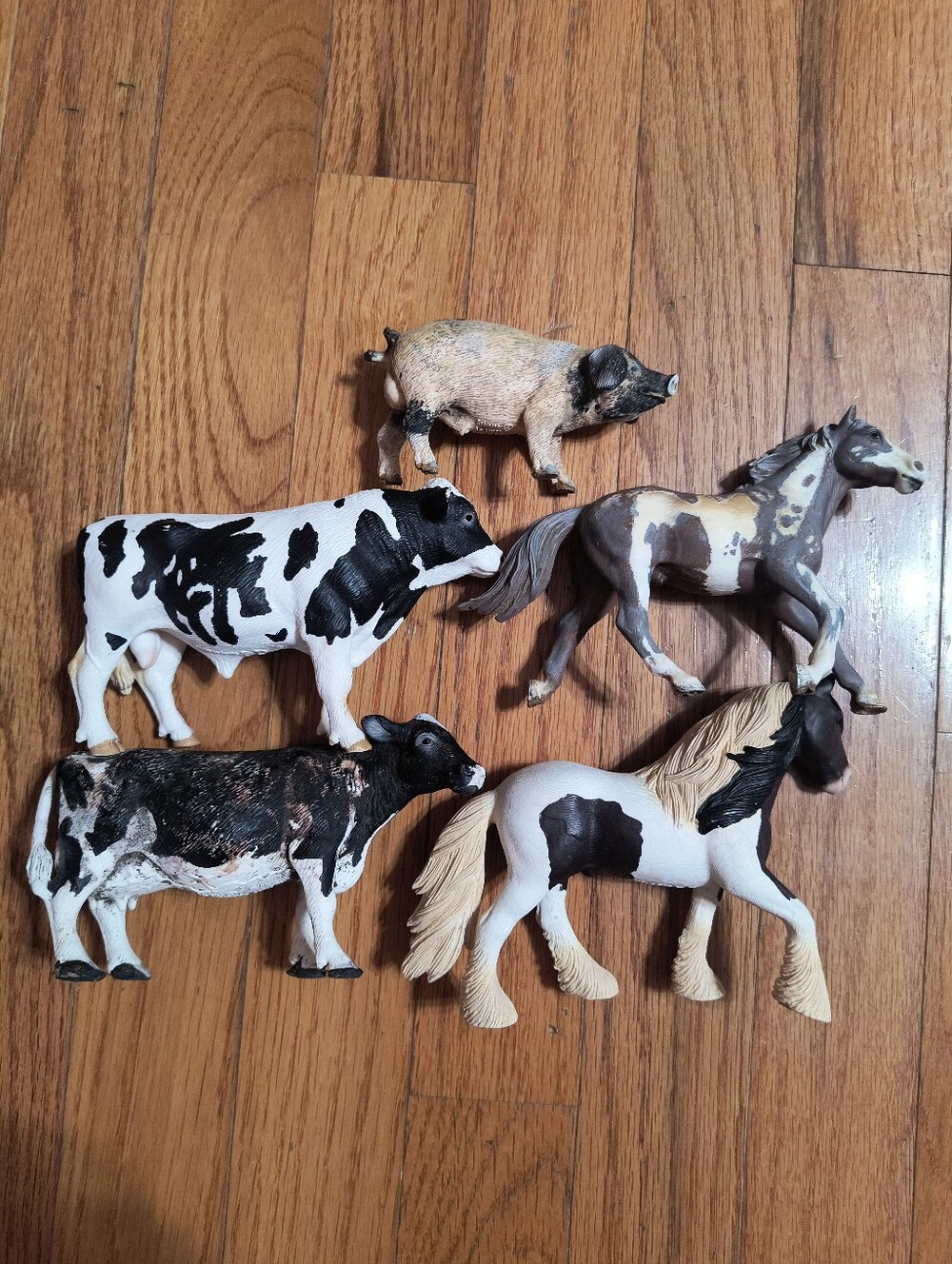 Bundle lot of 5 Schleich farm animals, cows, horses, pig